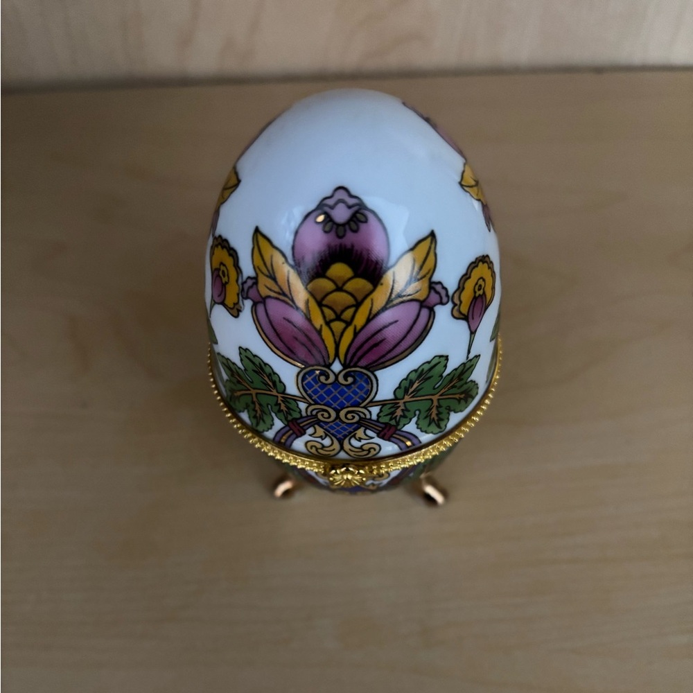 Vintage Porcelain Egg Hinged Trinket Box